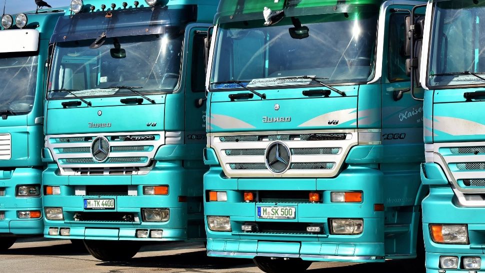 MAE, atenţionare de călătorie pentru Ungaria. Restricţii de circulaţie pentru camioane