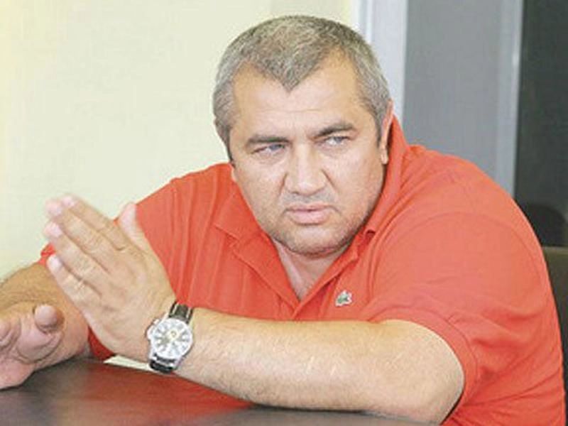 Sile Pietroi, interlopul care l-a șantajat pe Gabi Torje, muncă în folosul comunității după ce a amenințat un polițist că îl violează și apoi îl omoară