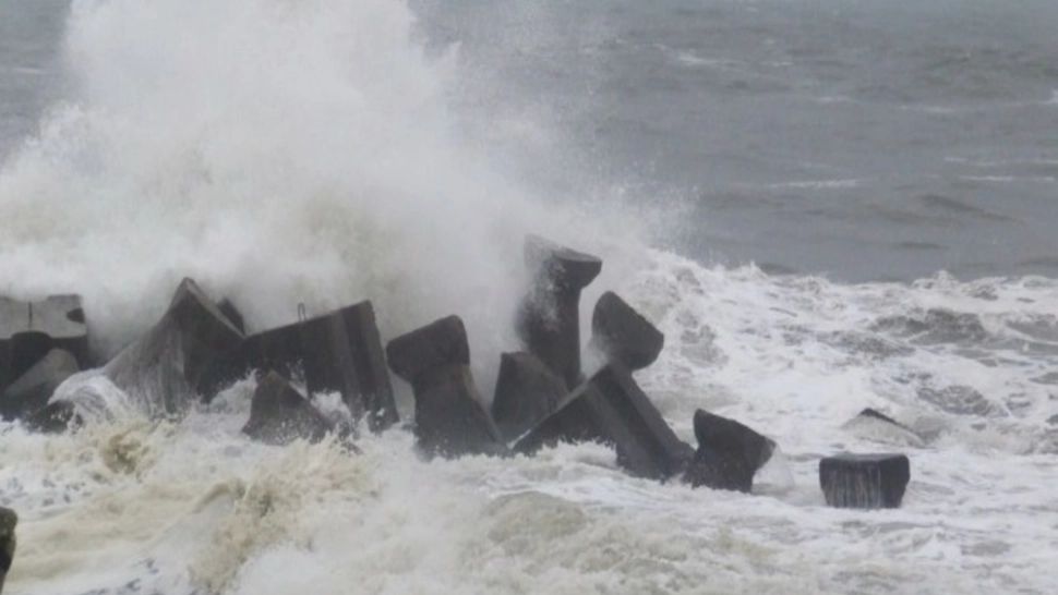 Porturile maritime și Bara Sulina, închise din cauza vântului puternic