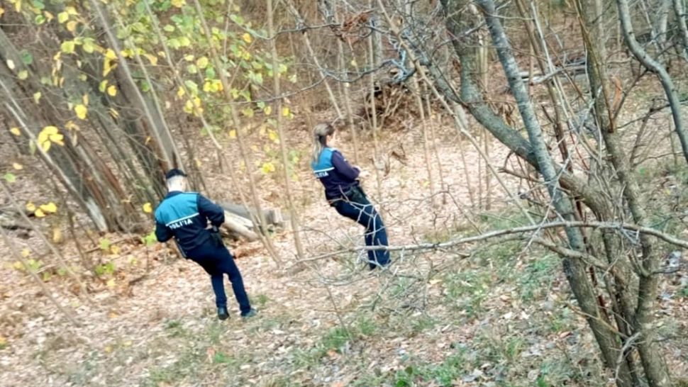 O femeie de 88 de ani, din satul Cărbunești, dispărută joi de acasă, a fost găsită teafără. Unde au descoperit-o oamenii legii