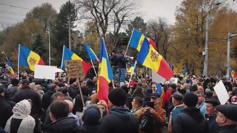 Cum încearcă Rusia să schimbe puterea în Republica Moldova. A opta duminică de proteste cu mii de oameni pe străzi - FOTO