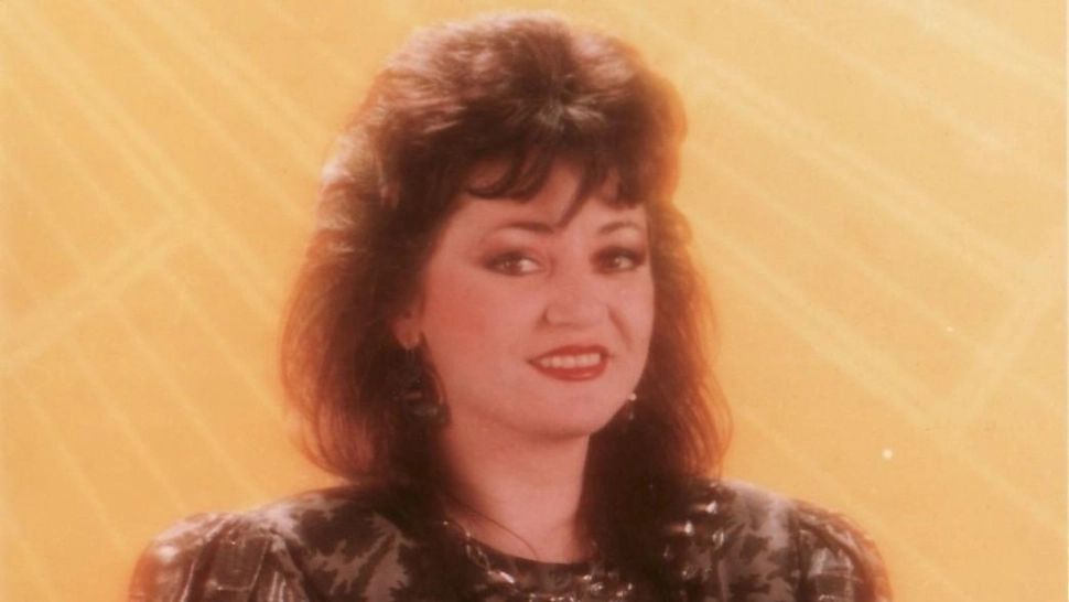 33 de ani de la moartea Mihaelei Runceanu. Mii de oameni la înmormântare, deși regimul Ceaușescu a ignorat tragedia - FOTO