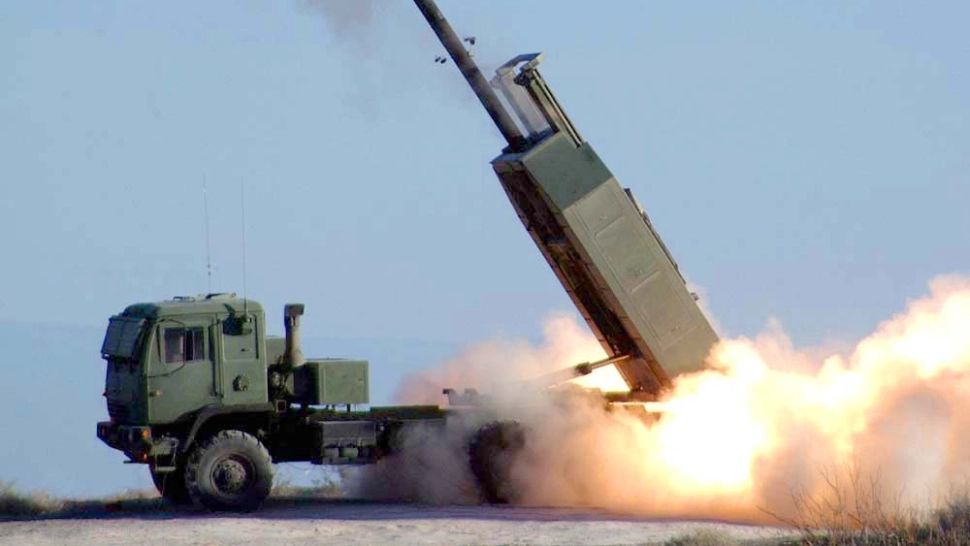  Sistem de rachete HIMARS, transferat în timp record din Germania într-o țară din fosta URSS. Demonstrație de forță a NATO - VIDEO