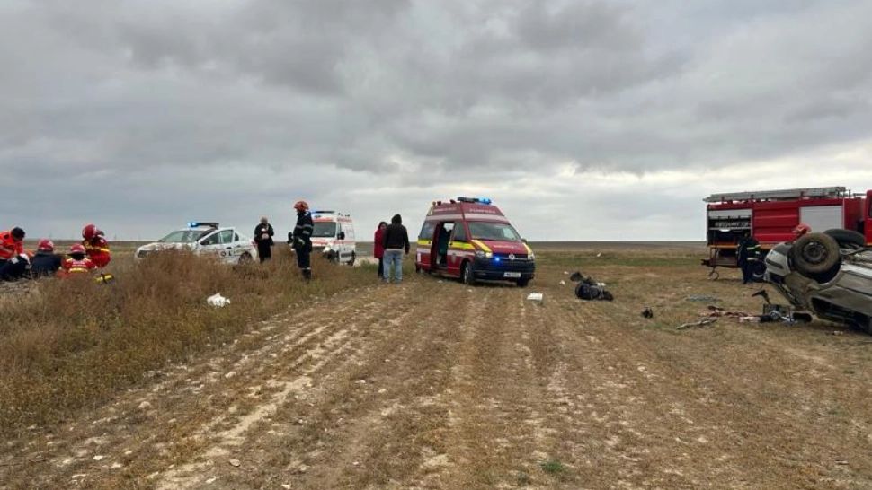 Accident teribil în județul Constanța, 2 persoane grav rănite. Echipele SMURD fac manevre de resuscitare - FOTO