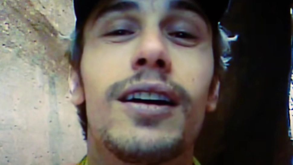 Povestea extraordinară din spatele peliculei "127 de ore" a lui Danny Boyle: cazul incredibil al alpinistului nevoit să-și taie antebrațul pentru a scăpa cu viață