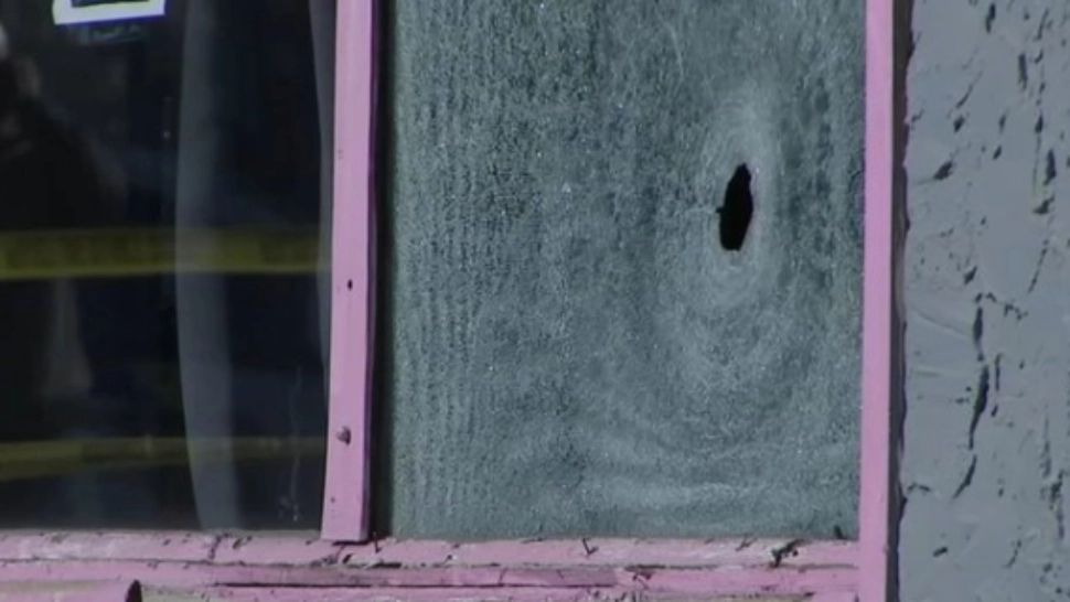 Nou atac armat în SUA! Patru elevi au fost împușcați chiar lângă liceu. Poliția nu are niciun indiciu despre atacator sau motiv