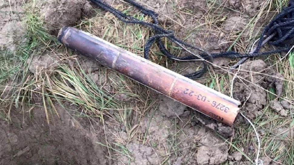 RACHETĂ căzută într-o localitate din România: au fost momente de PANICĂ. Primar: "Sigur, rusească nu este..."