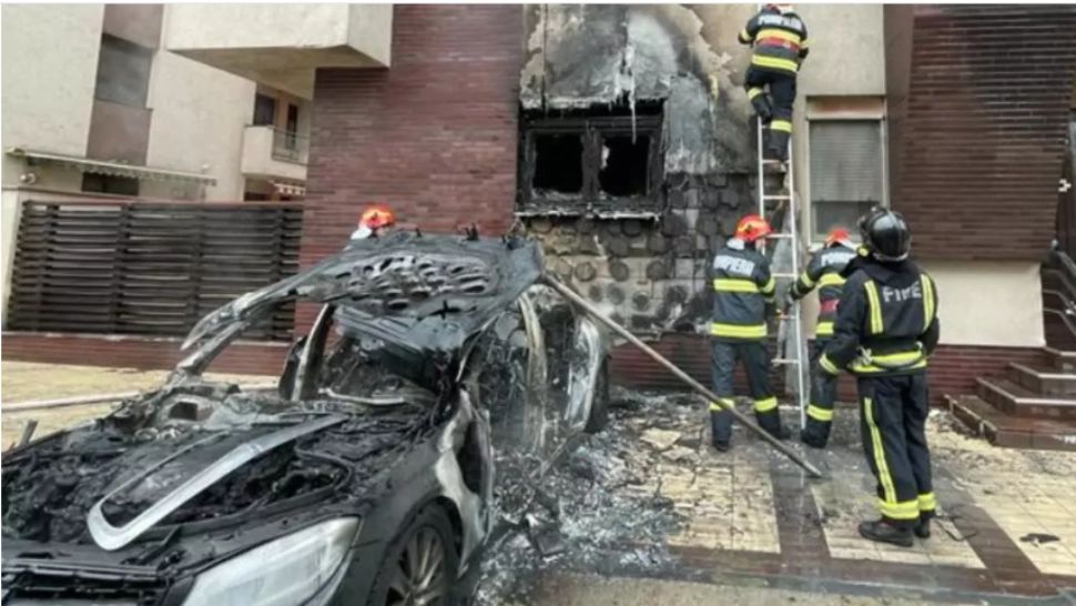 Cine este proprietarul bolidului de lux care a ars ca o torță, în Cartierul Francez: probleme grave cu legea. Dezvăluiri ȘOCANTE