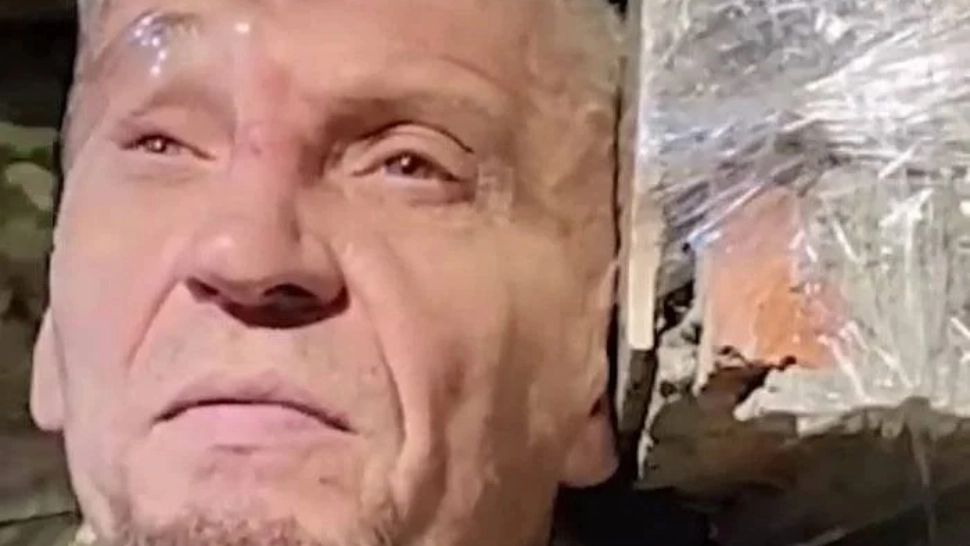 Rușii ar fi executat un fost membru al grupării Wagner care lupta acum alături de ucraineni - Au filmat momentul în care îl lovesc în cap cu un baros