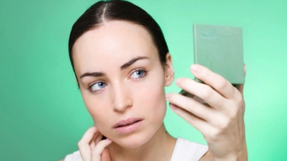 8 simptome ale bolii ficatului gras care se văd pe faţă - 1 din 4 oameni suferă de această afecțiune