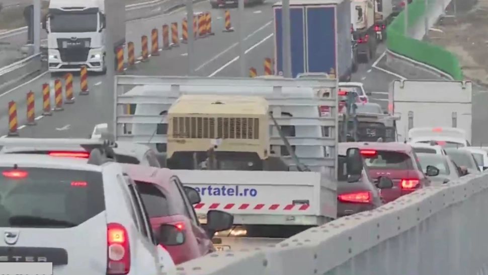 Haos de nedescris pe noul pasaj de la Domnești. Șoferii sunt disperați, timpii de așteptare au crescut