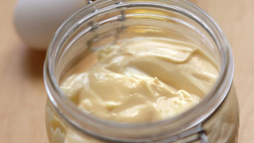 Rețeta ușoară de maioneză care te va da pe spate. Orice gospodină trebuie să o știe