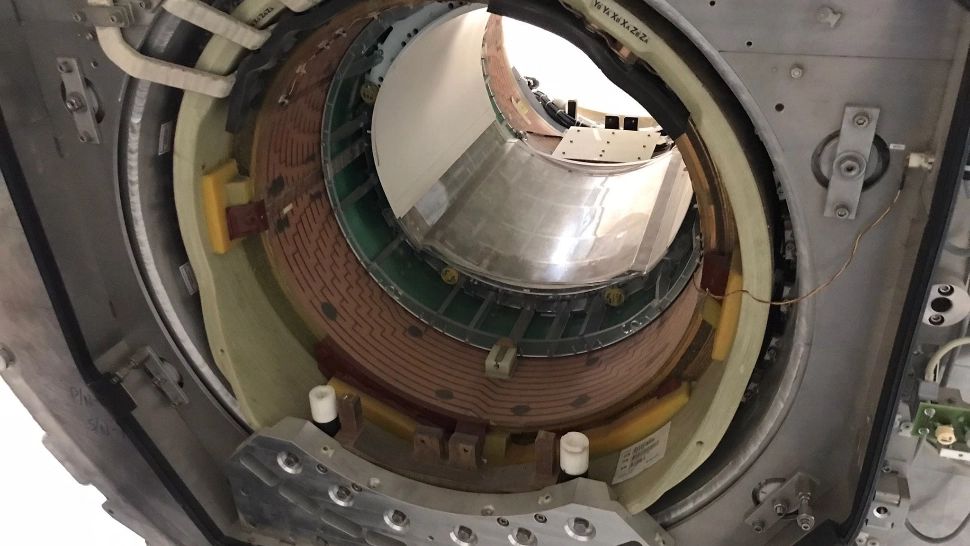 Caz halucinant. Pacientă arsă în aparatul RMN, la o clinică privată. Instituția dă vina pe femeie