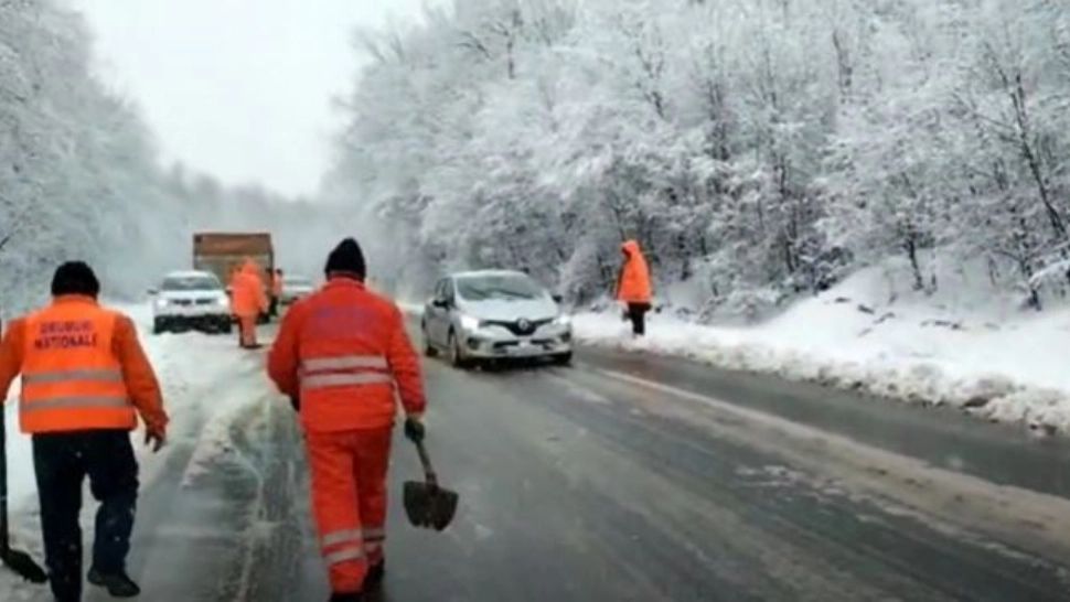 Cod galben de vânt, meteorologii anunță ninsori. Harta schimbărilor radicale ale vremii