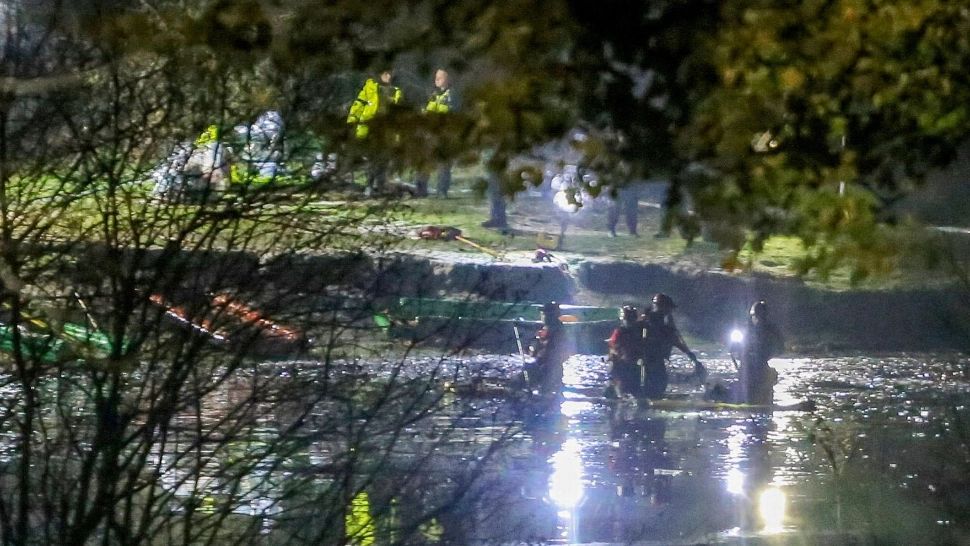  Încă un copil a murit după ce a căzut în lacul îngheţat Solihull, din centrul Angliei. Bilanțul a ajuns la 4 victime