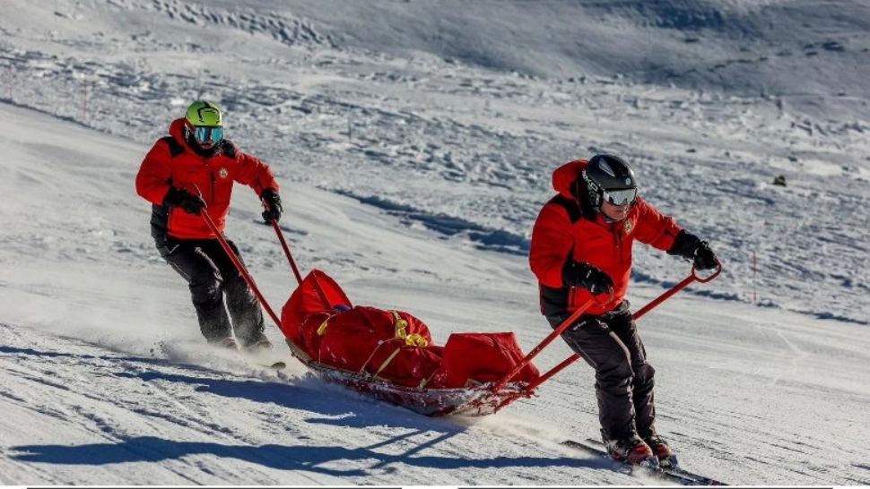  Salvamont România: 37 de apeluri prin care se solicita intervenția de urgență și 44 de persoane salvate. Zi de foc pentru salvamontiști