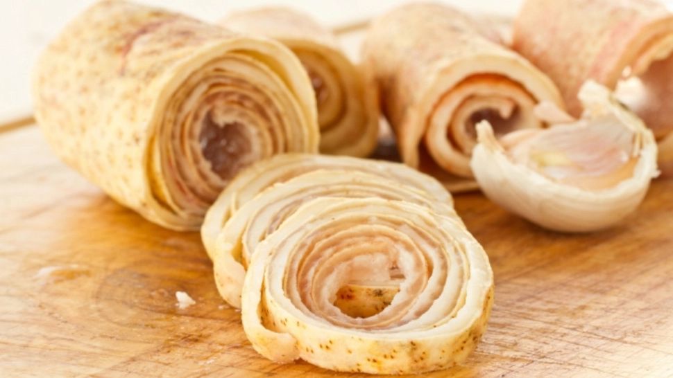 Mănânci şorici de porc? Nu vei mai pune gura pe el după ce vei citi asta! Te poate îmbolnăvi grav