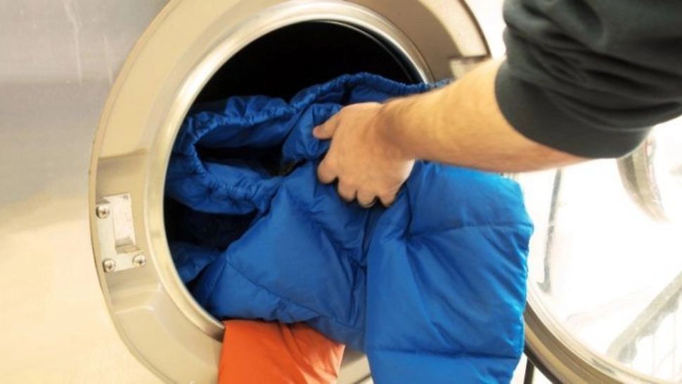 Cum să îți speli geaca de iarnă. Cea mai bună și simplă metodă