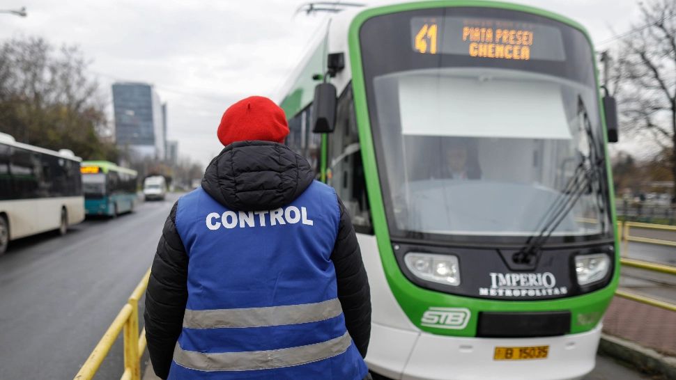 Prima defecțiune a unui tramvai Imperio, la câteva ore după ce a fost pus în circulație în Capitală - VIDEO