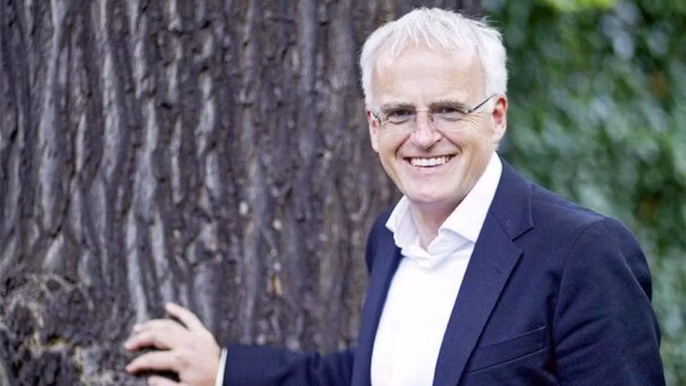 Milionarul care a făcut avere din pădurile României și-a luat palat la Viena - Compania sa este acuzată de tăieri ilegale