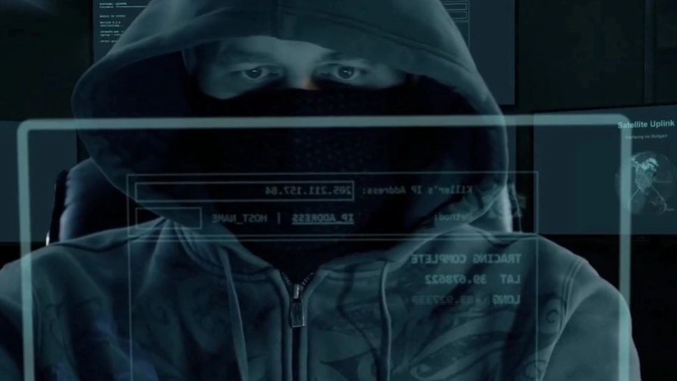 Încă o femeie înșelată de un escroc de pe internet prin metoda "generalul american"! SUMA uriașă trimisă unui bărbat de care s-a îndrăgostit