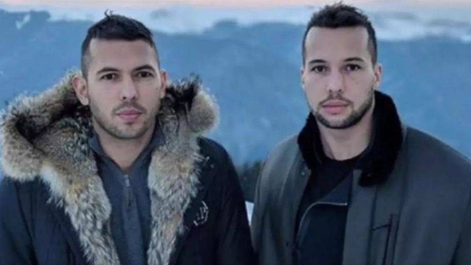 Noi descinderi la locuința fraților milionari Tate! Ce acuzații li se aduc - scandal uriaș