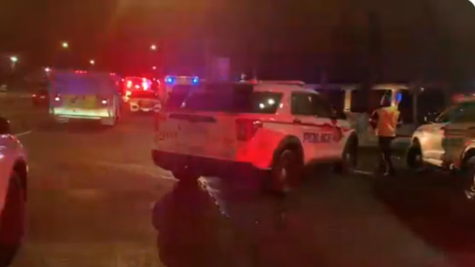 5 morți si un rănit după ce un bărbat a deschis focul asupra mai multor persoane, într-un imobil de la periferia orașului Toronto - VIDEO