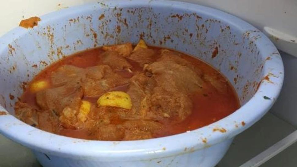 Probleme la Târgul de Crăciun - Patru operatori au fost închiși - Se gătea în praf, condimente expirate - Amenzi uriașe