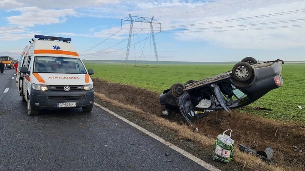 Carambol cu 3 mașini în Constanța: 4 victime - A intervenit şi elicopterul SMURD - FOTO&VIDEO