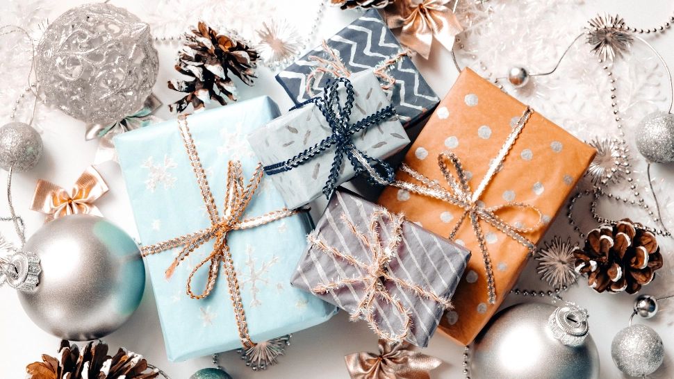 Țepe la cadourile de Crăciun | ANPC avertizează: „Atenţie la produsele achiziţionate în luna cadourilor!”