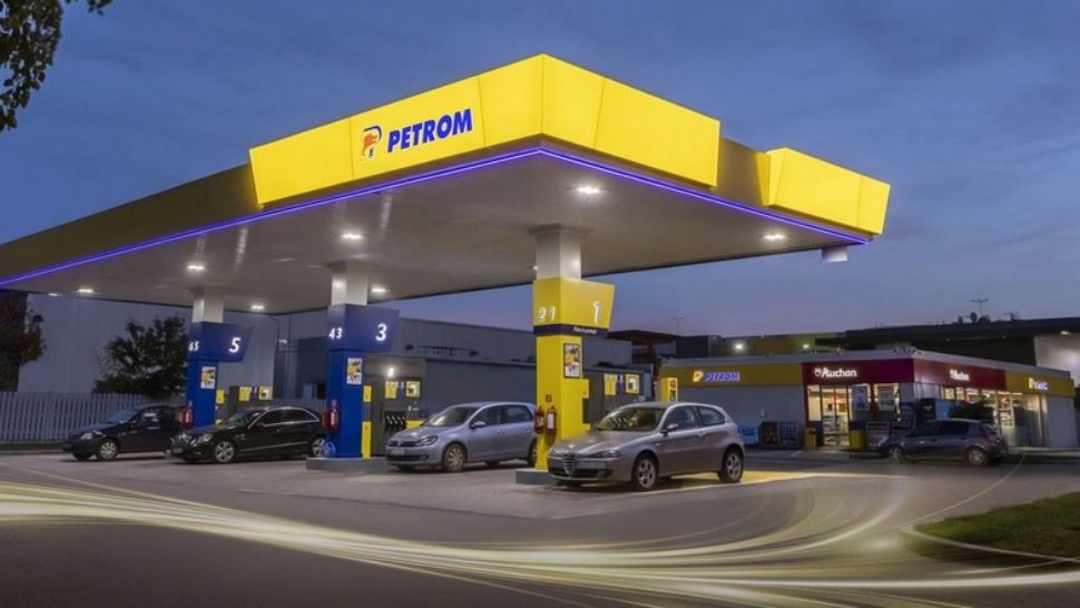 Șoc la benzinăriile din București: Prețurile carburanților au crescut cu peste 10 bani, peste noapte