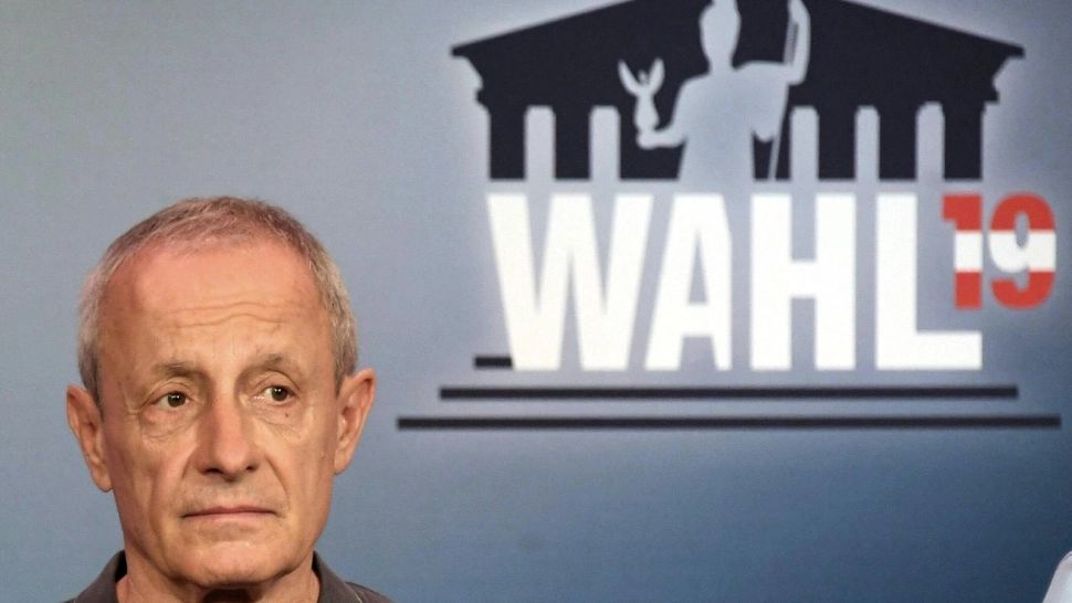 Politician austriac: S-a dat mită uriașă pentru Petrom. Susțin campania Realitatea Plus "Vrem Petrom înapoi" -VIDEO