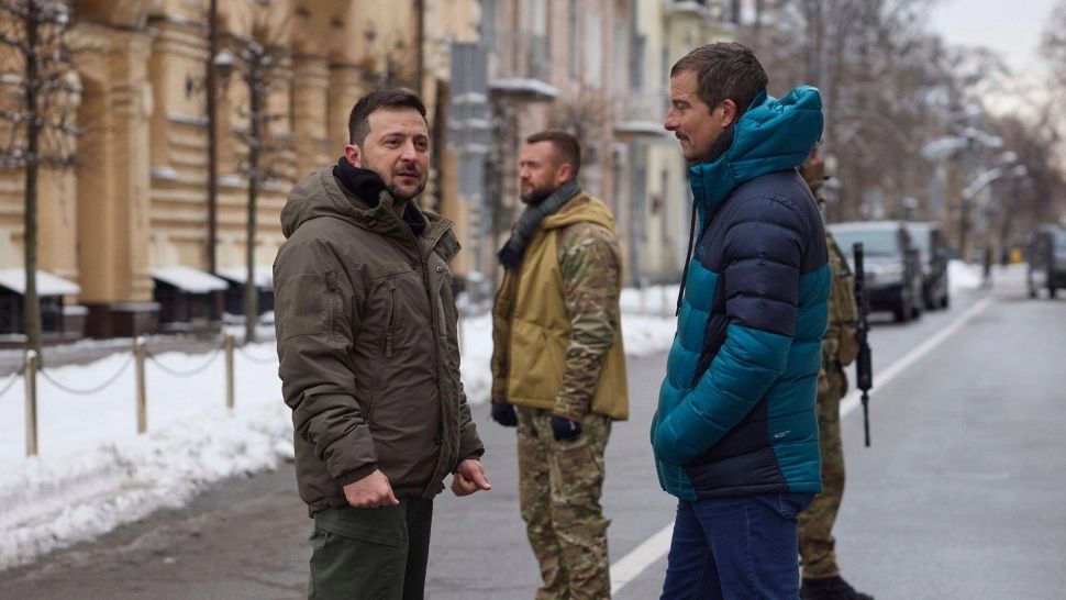 Volodimir Zelenski a vizitat Donbasul, în apropiere de linia frontului - VIDEO