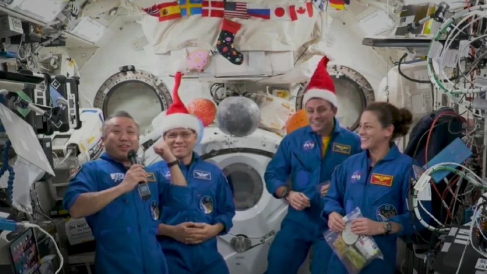 Locul unde rușii și americanii sunt prieteni. Petrecere de pomină la 400 km de Pământ