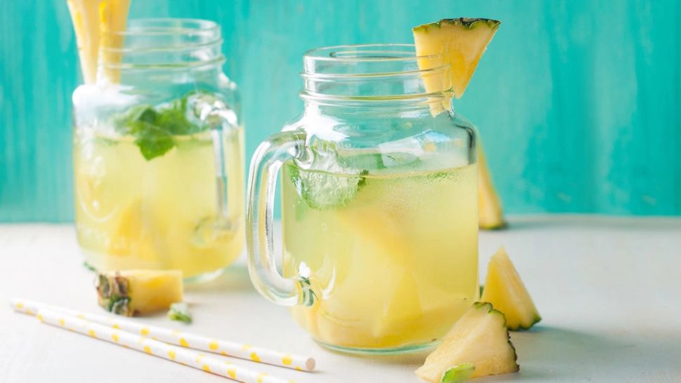 Sucul cu ananas și castravete care te ajută să slăbești în 7 zile