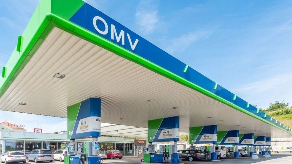 SFIDARE uriașă. OMV continuă să majoreze prețul la pompă - 3 scumpiri într-o săptămână - Cât costă un plin