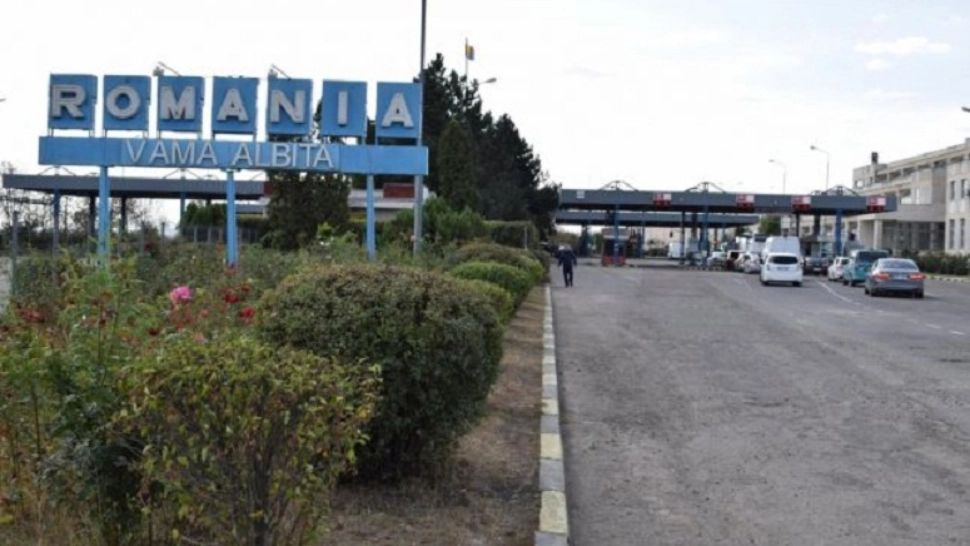 8 persoane REȚINUTE după perchezițiile de amploare din vămi - Măsuri preventive faţă de 23 de vameși și polițiști