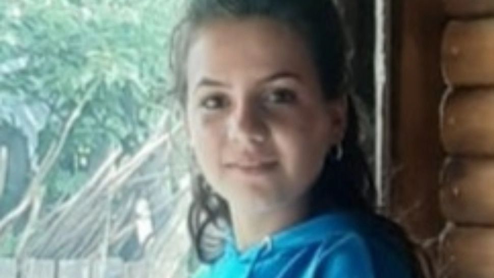 O adolescentă de 14 ani din Vrancea, căutată de polițiști după ce a plecat la un prieten și nu s-a mai întors acasă