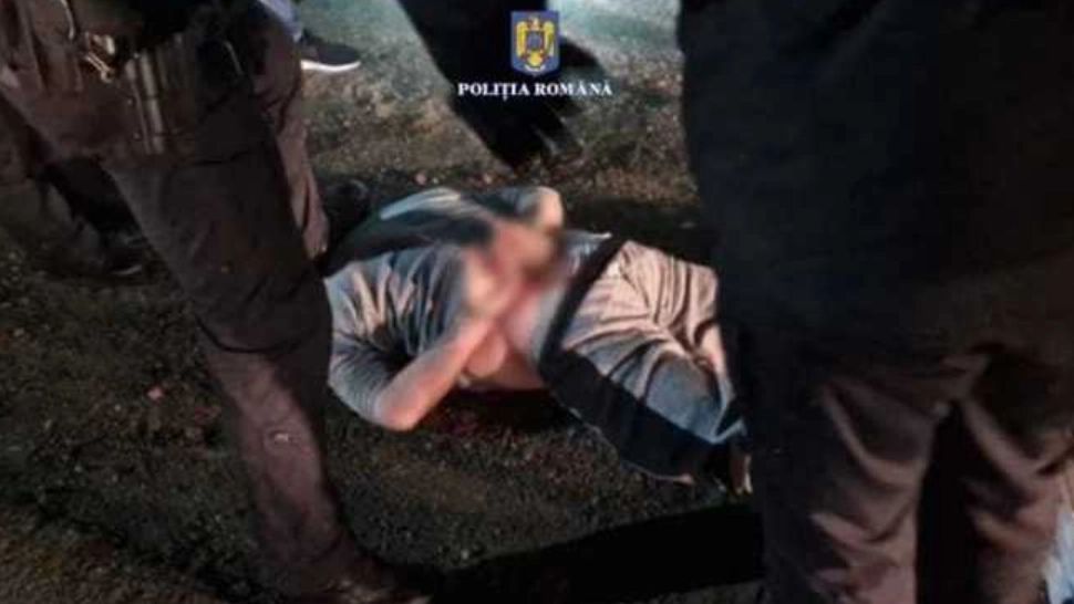 Mai multe persoane au fost amenințate cu moartea de un bărbat cu o sabie, în Giurgiu - Poliția a intervenit cu focuri de armă