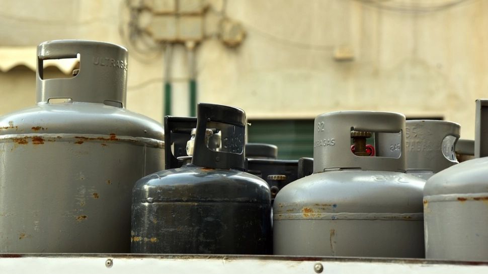 Explozie a unei butelii, într-un bloc din Târgoviște: o victimă