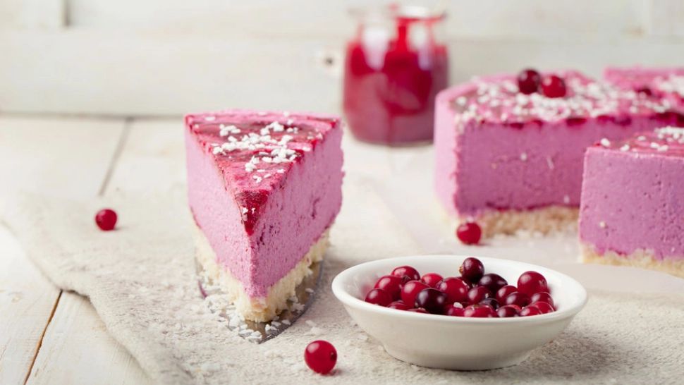 Cheesecake fără coacere cu fructe de pădure, un desert delicios și ușor de preparat