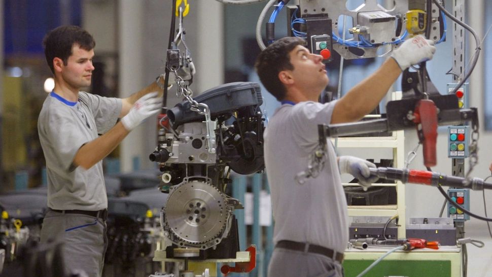 Cea mai mare companie petrolieră din lume va deține 20% din producția de motoare Dacia