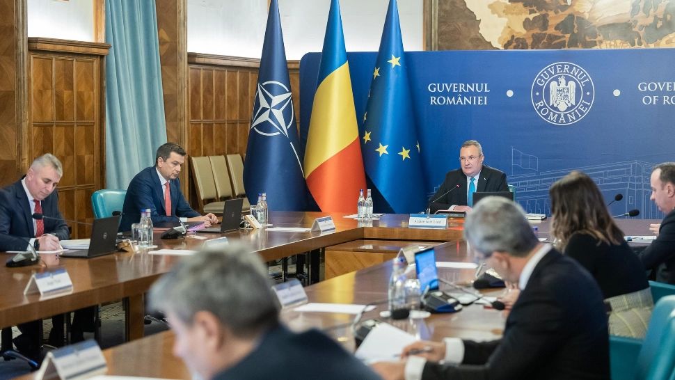 Reacția Guvernului după ce încă un asigurator puternic intră în insolvență - Ce se întâmplă cu asigurările uriașe ale românilor