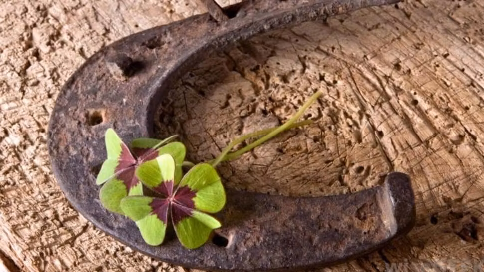 Horoscop 12 ianuarie. Zodia care pune mâna pe o moștenire uriașă! Lipsită de scrupule 