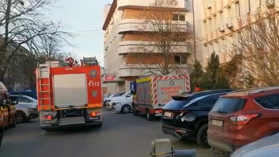 Alertă de incendiu la Spitalul de Copii din Galaţi. Zeci de copii și adulți, evacuați - VIDEO