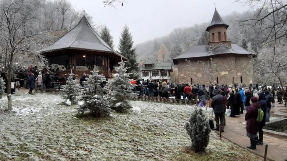 Mănăstirea Prislop ascunde un secret cutremurător. Uluitor ce s-a descoperit sub pardoseala bisericii lui Arsenie Boca