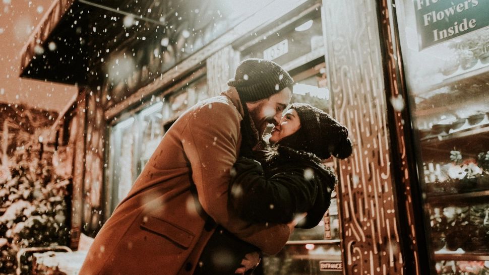 Ce simte când este îndrăgostit de tine, în funcție de zodie