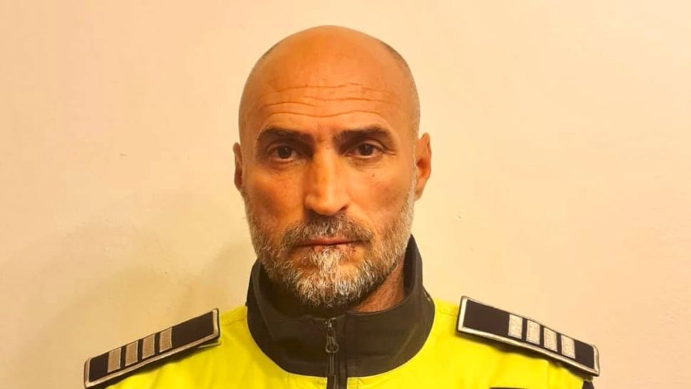 OMUL ZILEI în Poliția Română: Cosmin i-a salvat viața unei femei care s-a aruncat în râul Dâmbovița