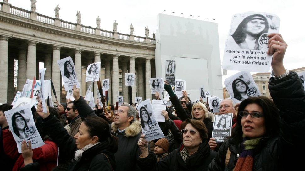 Vaticanul redeschide dosarul unui sinistru MISTER. Cum a dispărut "fata de la Vatican"?