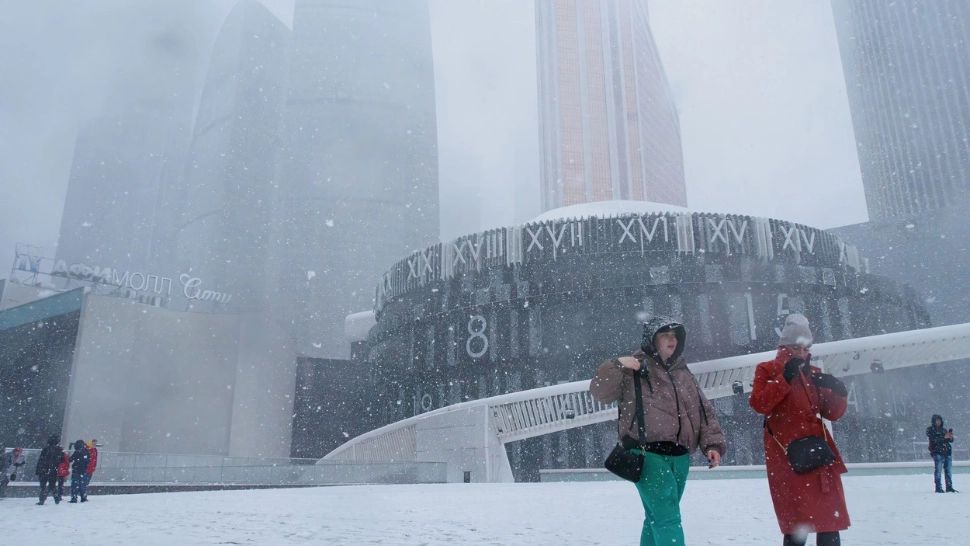 Moscova, lovită de cel mai năprasnic ger din ultimii 20 de ani. În toamnă, Putin ironiza Europa că va îngheța 